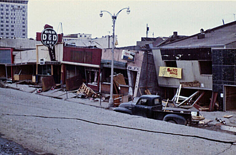 4th avenue quake damage