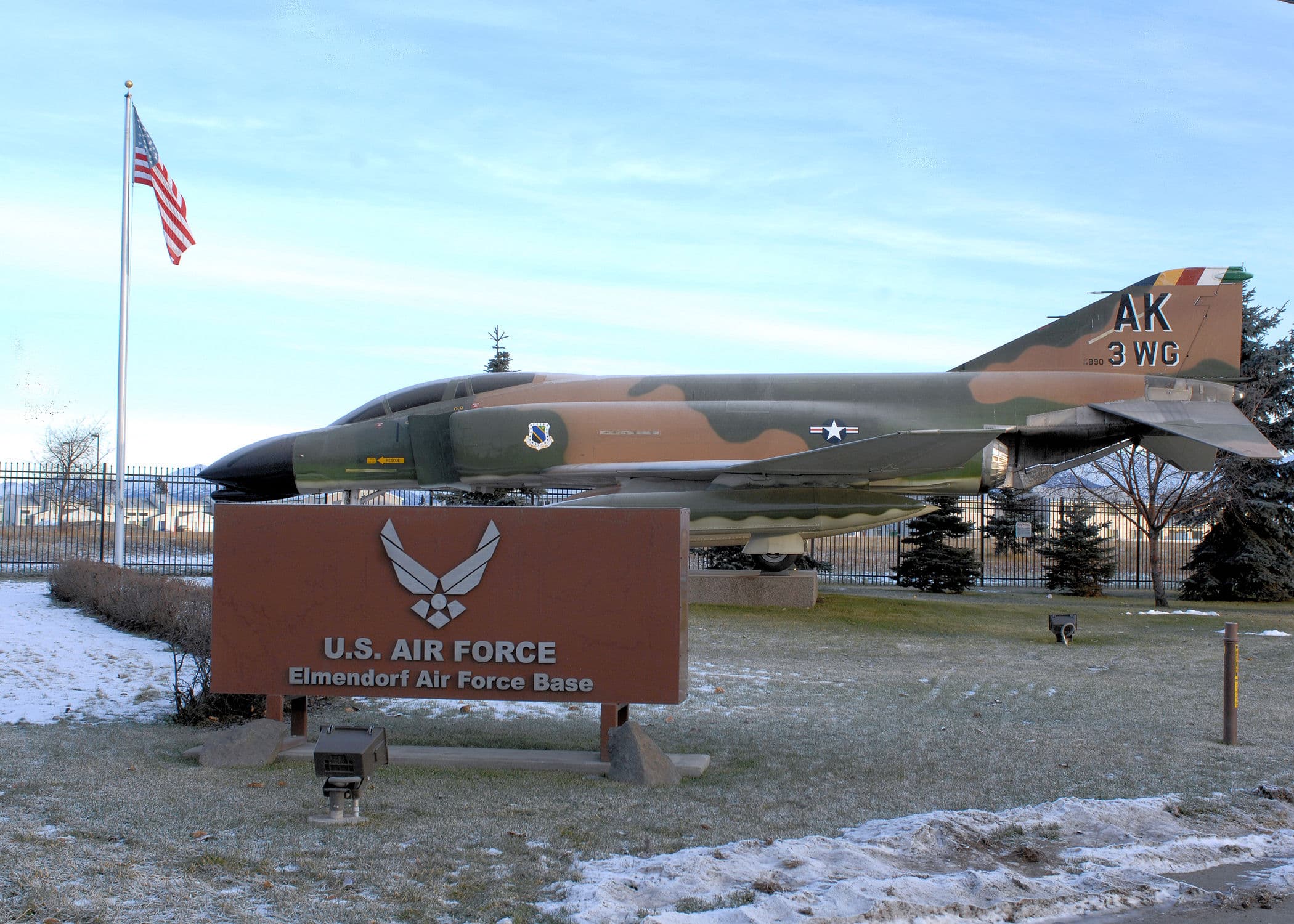 air force base in anchorage